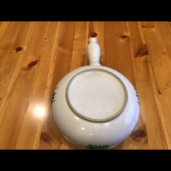 VINTAGE 70’s OVENPROOF STONEWARE HANDLED CROCK FLOWER POWER! - Picture 5 of 5